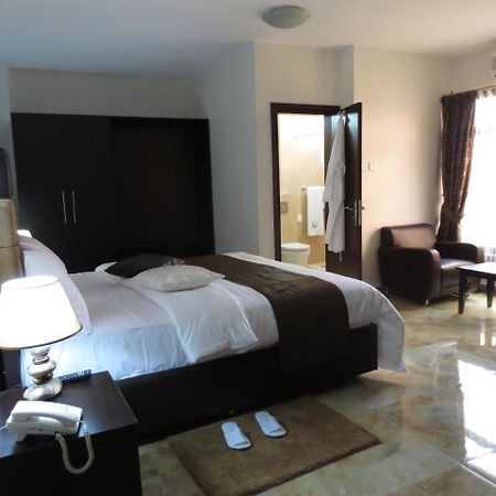 Airport Plaza Hotel Juba Eksteriør bilde